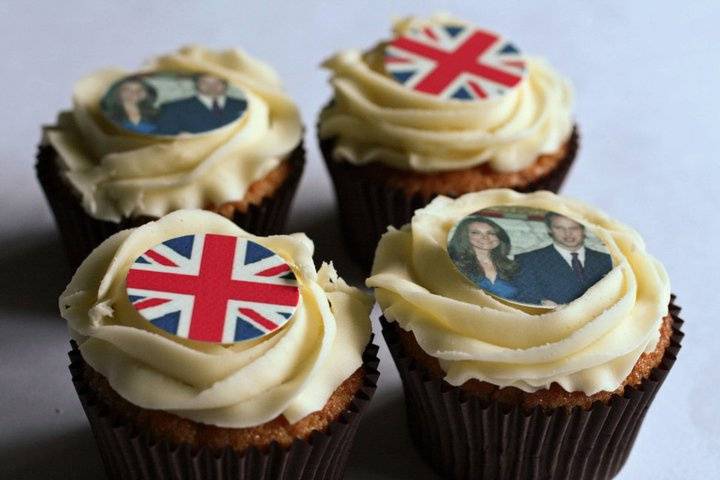 Royal wedding cupcakes