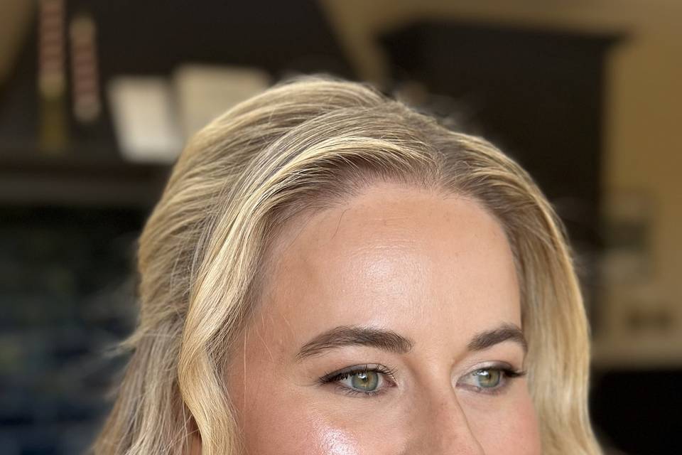 Summer bride soft glam