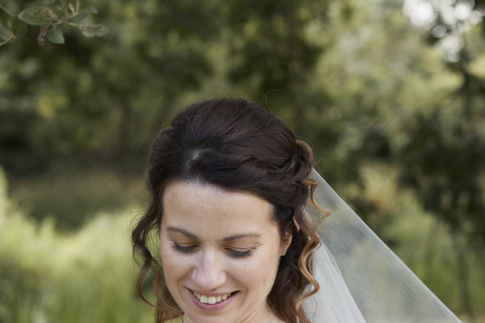 Modern bridal makeup