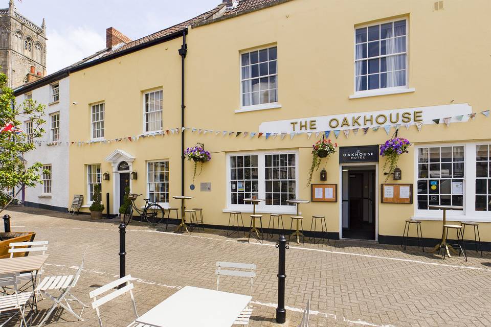 The Oakhouse Hotel