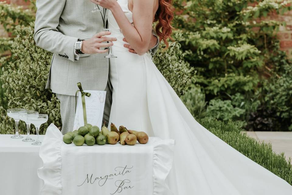 Modern wedding invitations, be