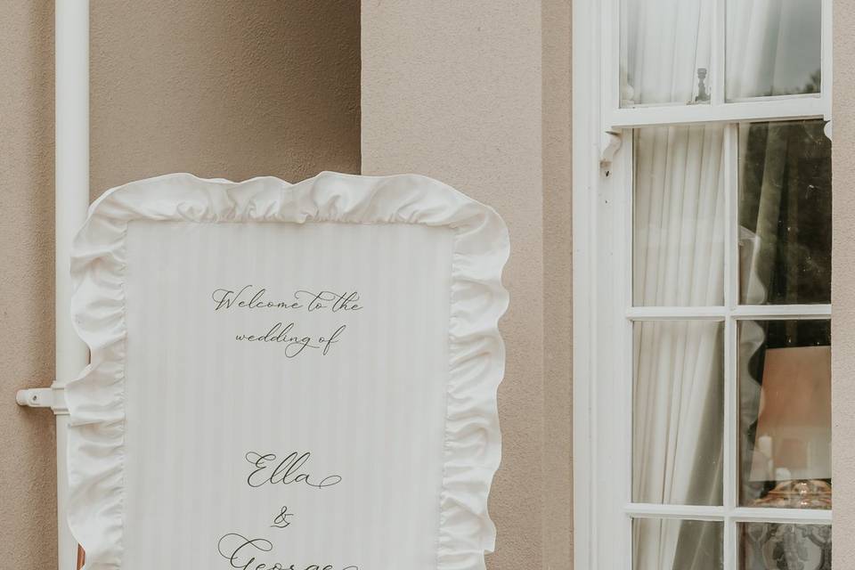 Modern wedding invitations, be