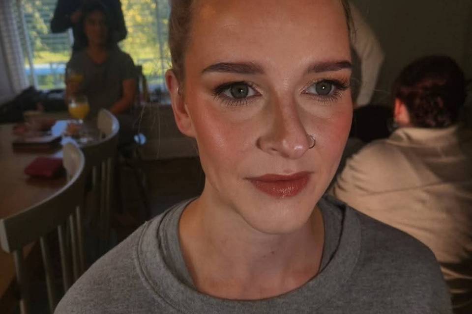 Guest makeup