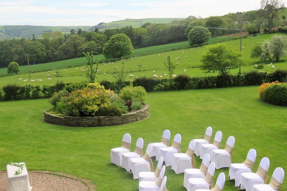 Outdoor ceremony