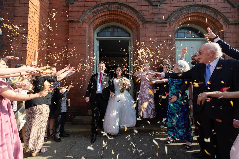 Confetti exit