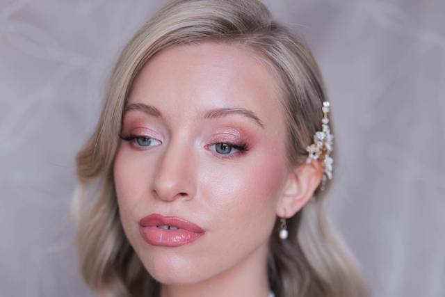 Andrea Carreno Makeup