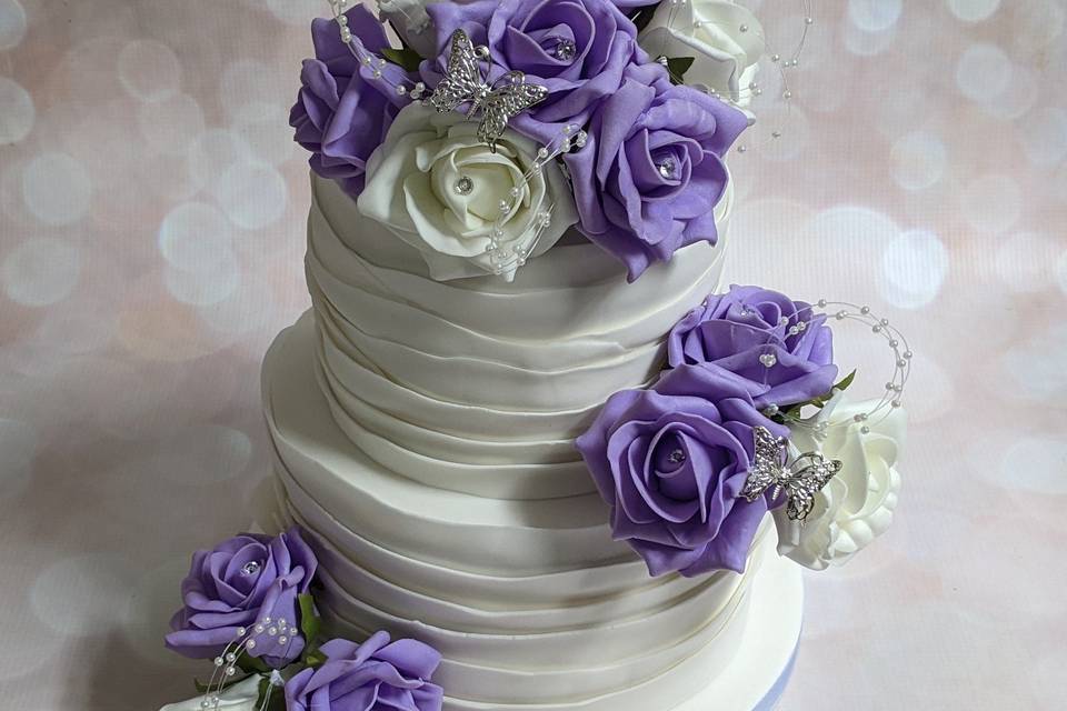 Purple & white gentle ruffles