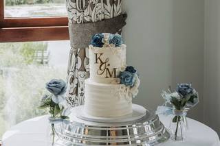 Frosted Sky Cakes
