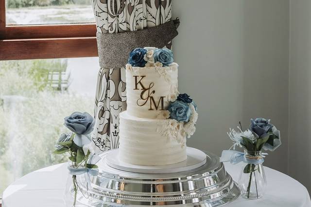 Frosted Sky Cakes