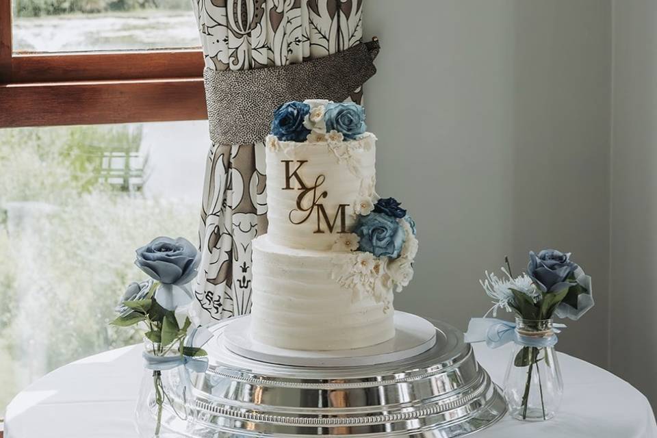Frosted Sky Cakes