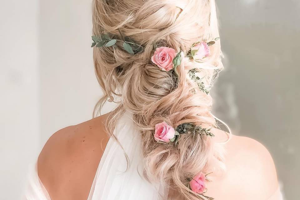 Soft boho rose hair