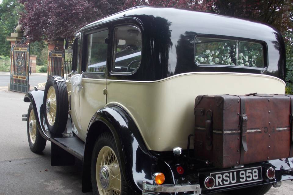 Vintage wedding car hire