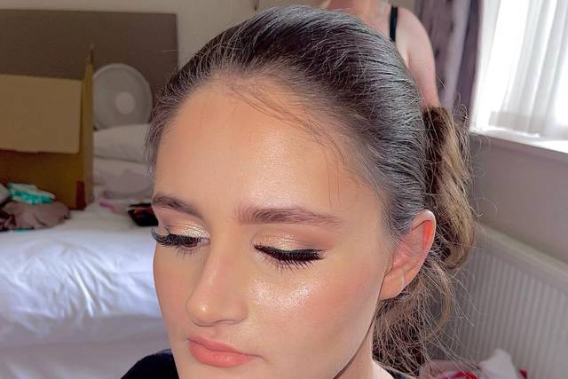 Bridesmaid soft glam