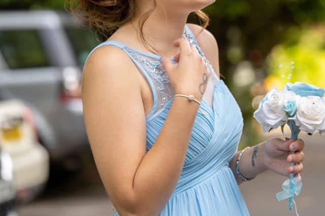 More gorgeous bridesmaid pictu