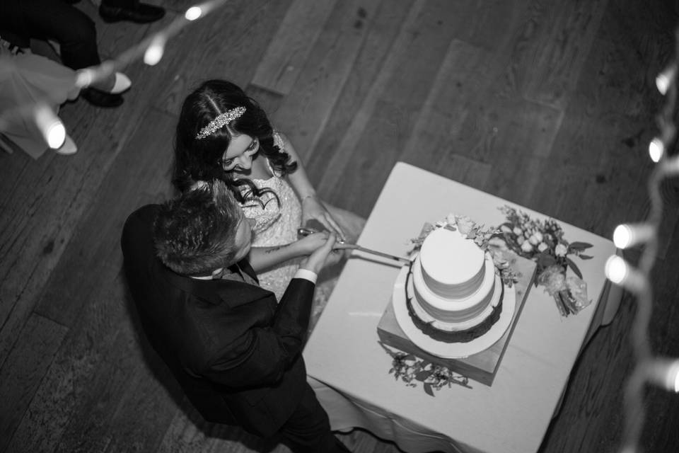 Cake cutting