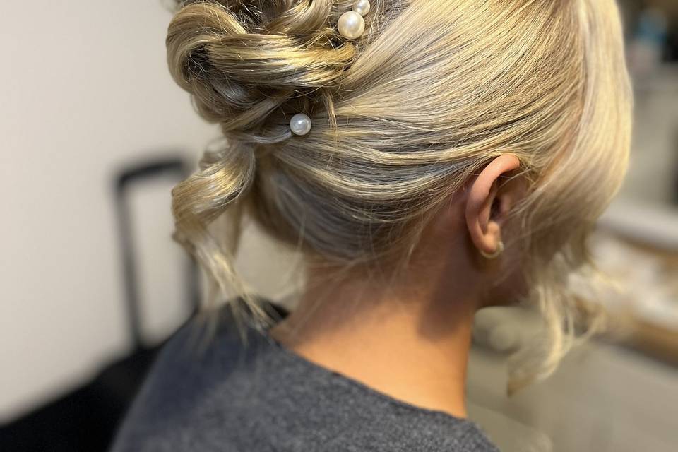 Kim K updo