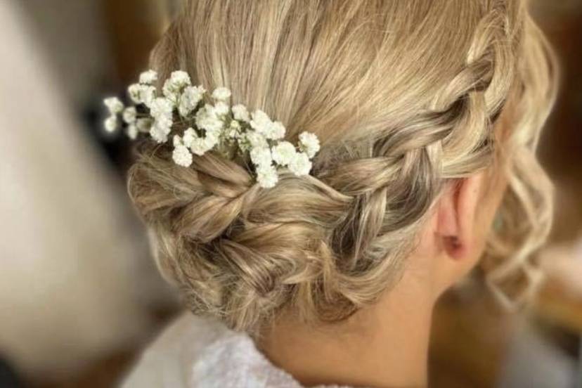 Bridal low curly