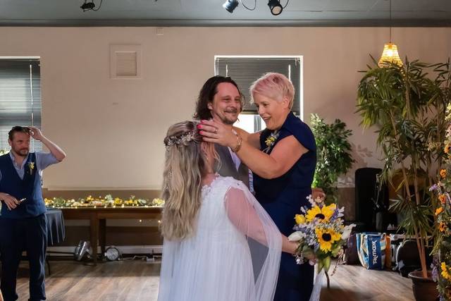 Welcoming the beautiful couple
