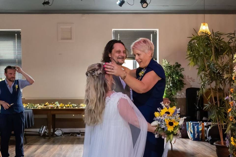 Welcoming the beautiful couple