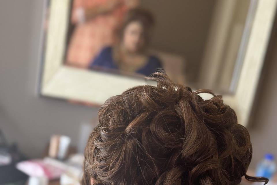 Curly bun