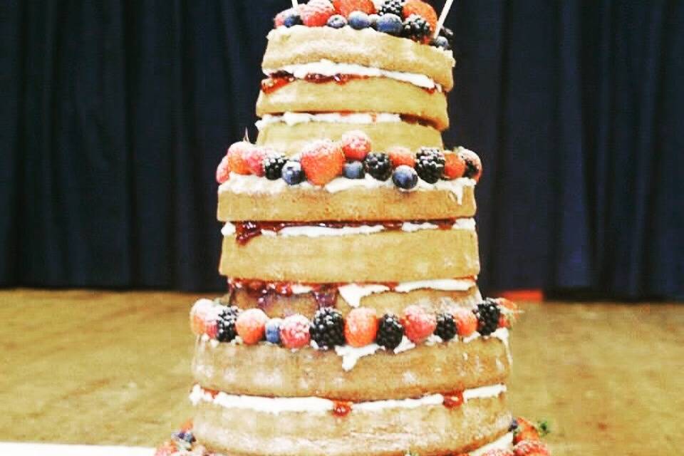 A stunning naked wedding cake