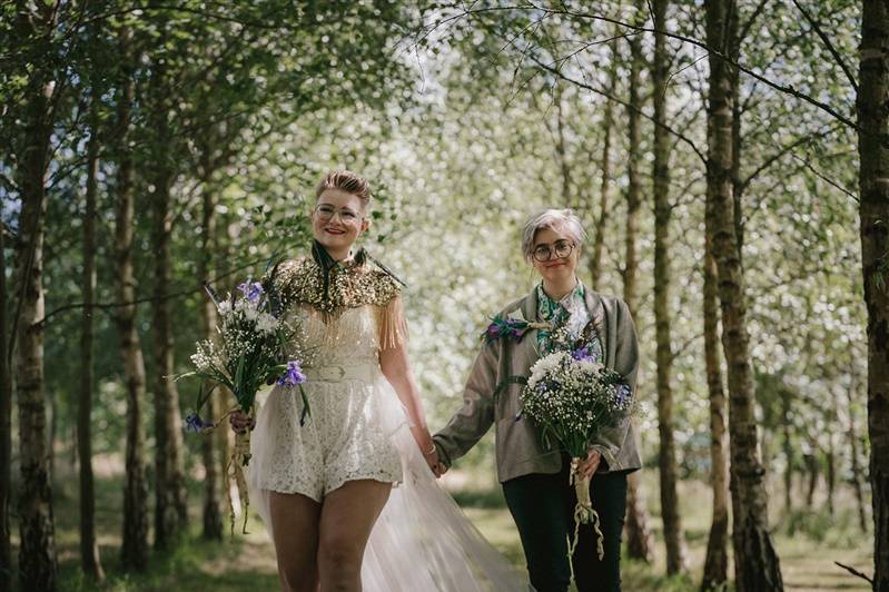 Romantic woodland aisle