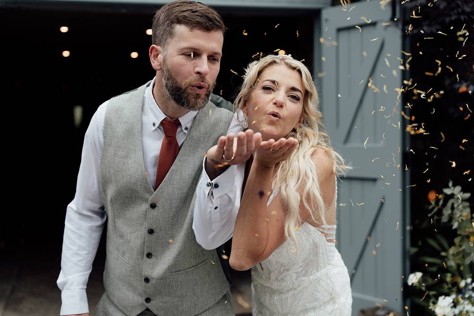 Confetti couple