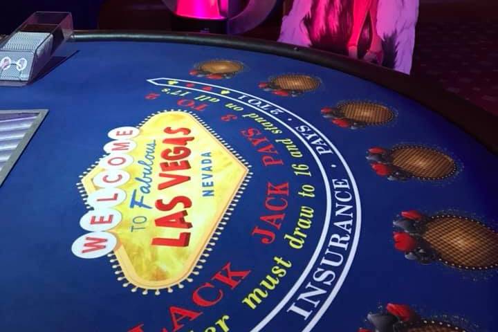 Blackjack table & Props