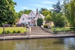 Magna Carta Island