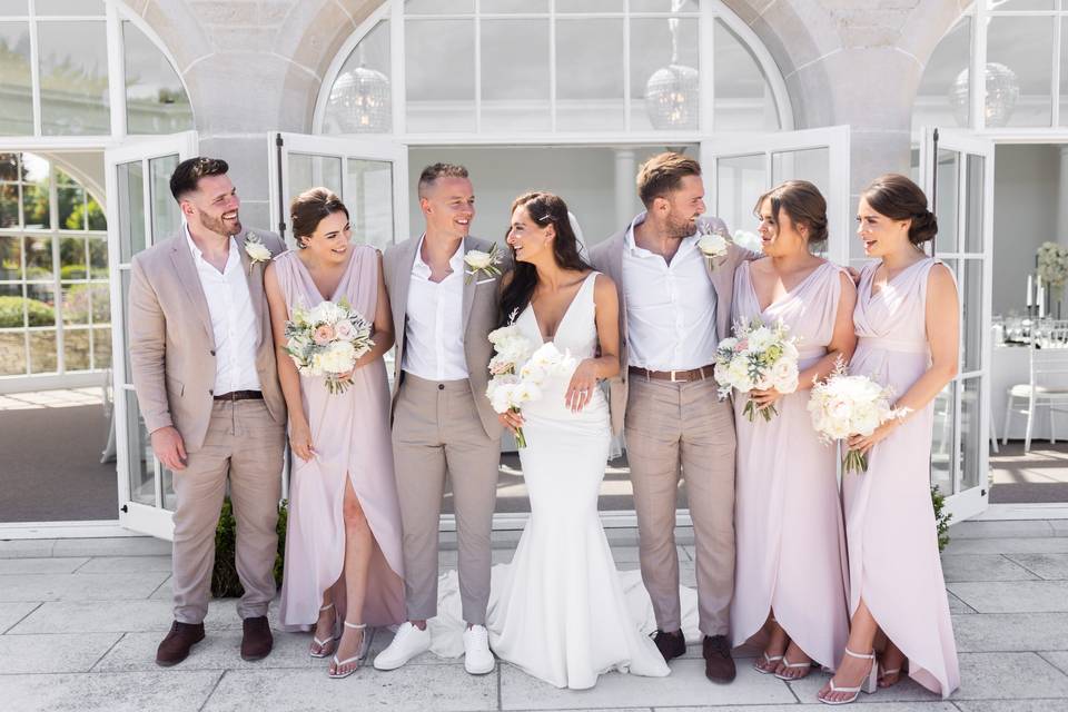 Simply stylish bridal party