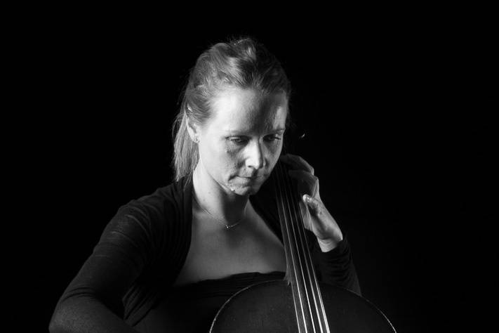Bethany Morris - Cellist