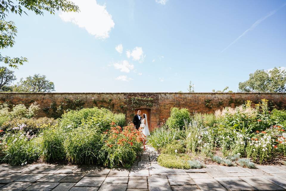 The herbaceous border backdrop