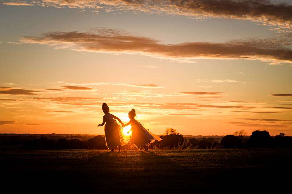 Flowergirls sunset