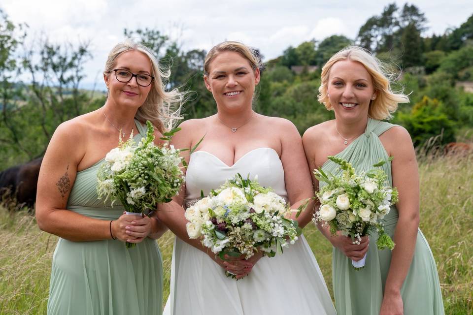 Classic White Wedding Flowers