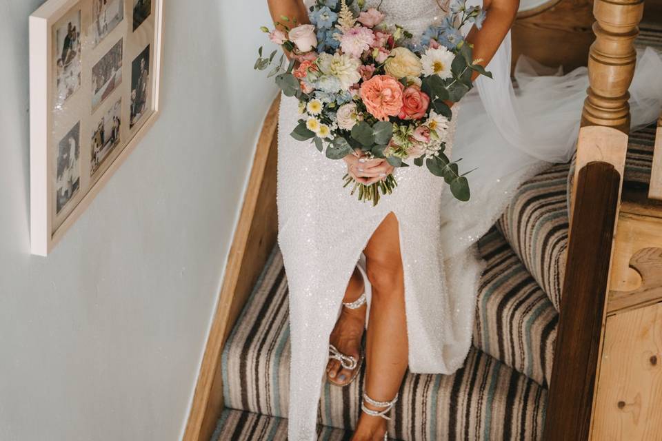 Bride's Bouquet -pastels