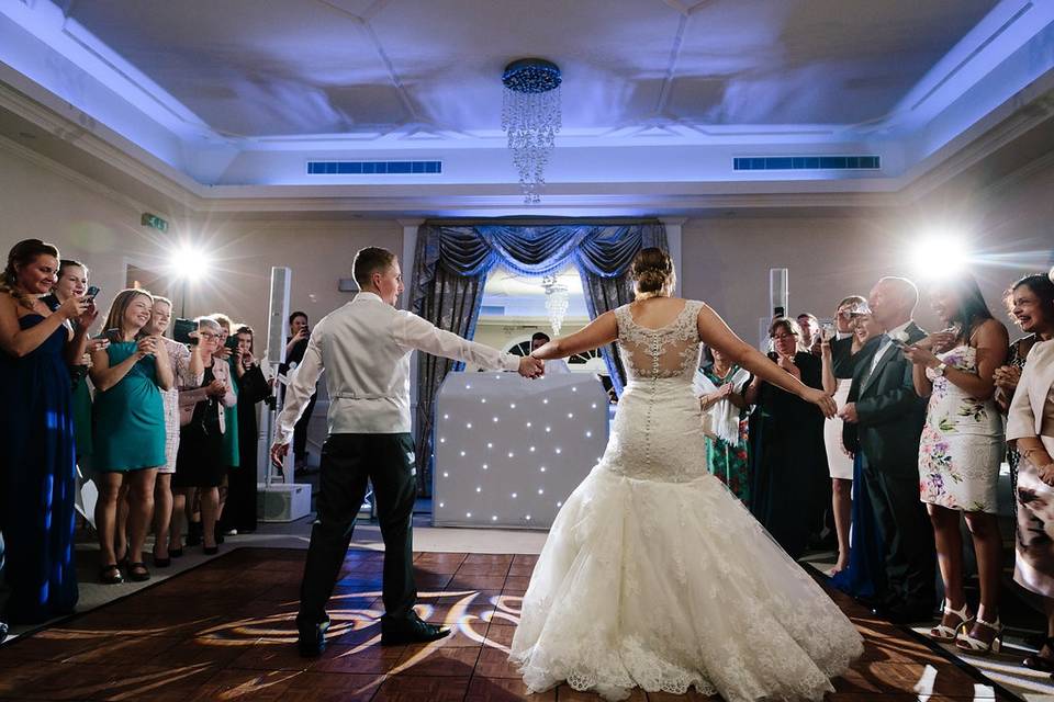 Kingswood Golf and Country Club - The First Dance