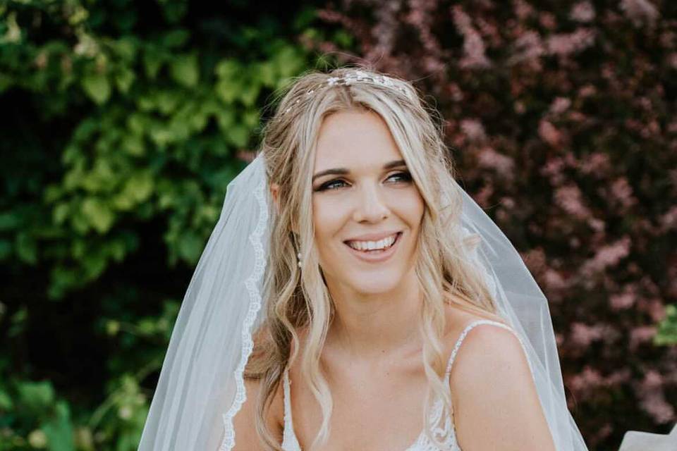 Bridal make-up