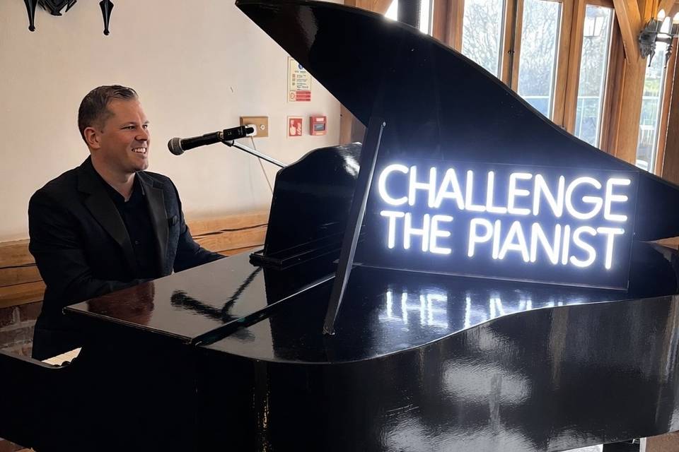 Challenge The Pianist