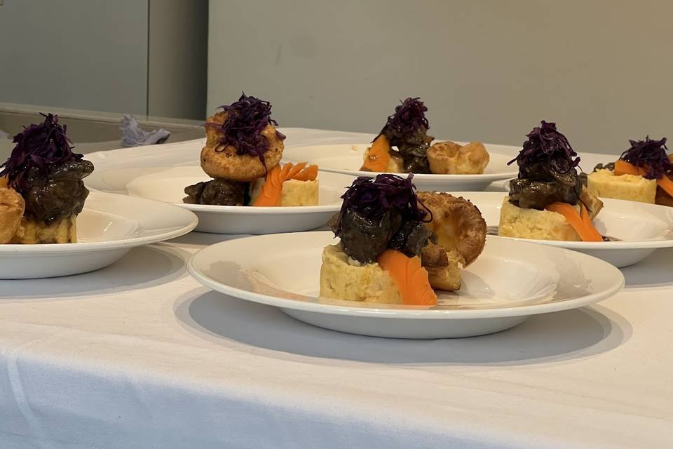 Slow Cooked Beef in Red Wine w