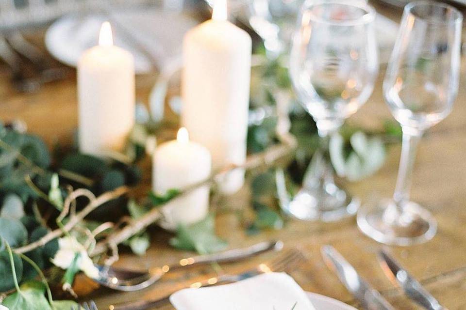 Floral & Candle Place Setting