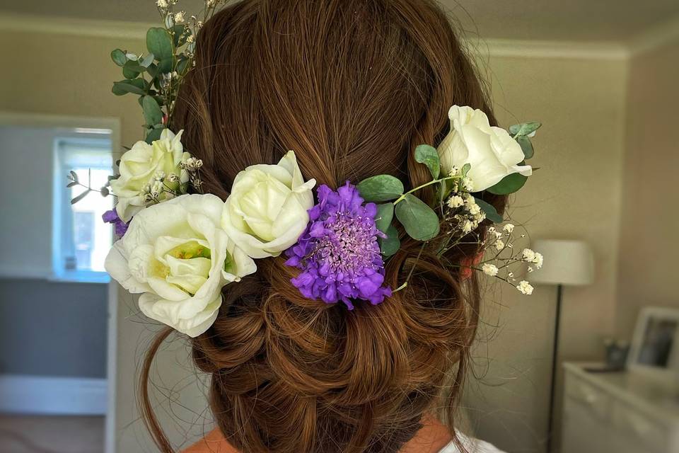 Hair with fresh flowers