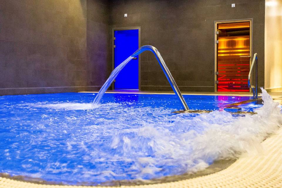 Sauna & Jacuzzi