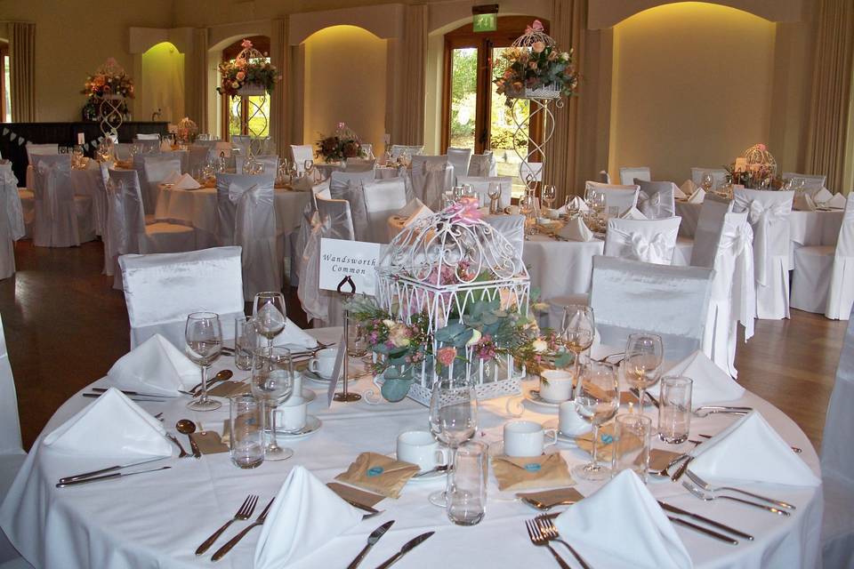 Spains Hall Estate White Linen Chair Covers with White Tafetta Sashes