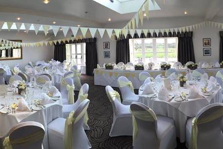 Prested Hall (Metal Chairs) White Stretch Lycra Chair Covers with Lemon Satin Sashes