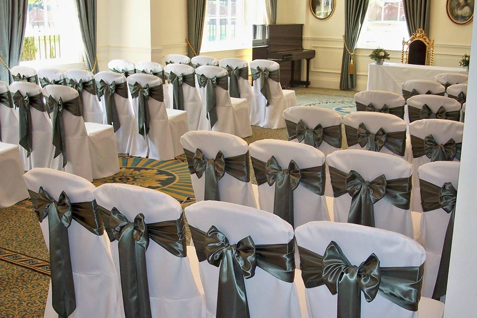 The Orsett Hall (The Gold Room) White Linen Chair Covers with Olive Green Satin Sashes