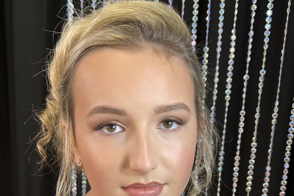 Full glam prom