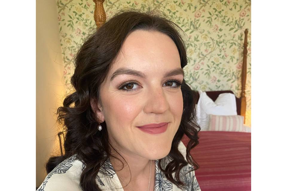 Bridesmaid makeup