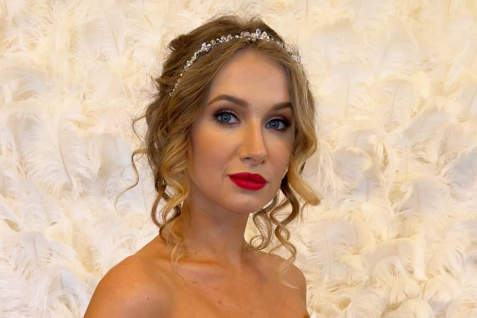 Glamorous Bridal Makeup