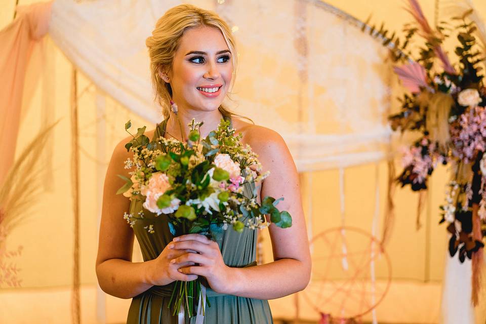 Flawless bridesmaid makeup