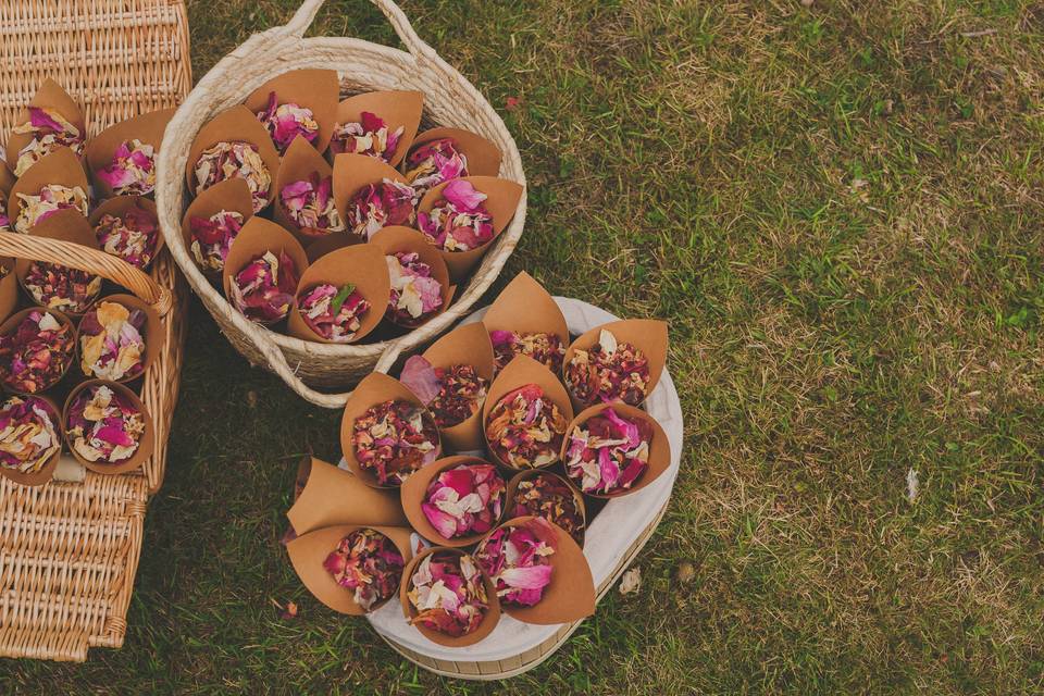 Rose petal confetti